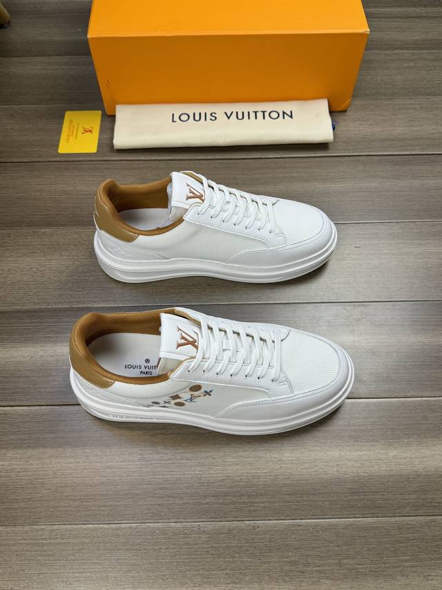 Louis Vuitton 路易威登 -高端品质 原单 -鞋面：进口摔纹小牛皮、鞋身品牌帆布.彩印品牌图腾、鞋舌.后跟.高周波品牌logo -内里：品牌帆布布匹