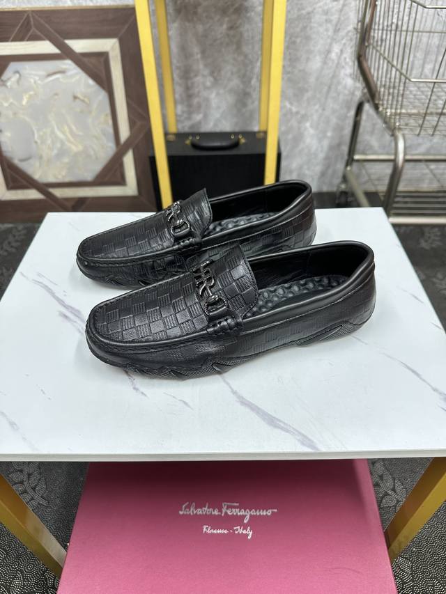 Ferragamo-菲拉格慕 官网售价 专柜品质 采用进口原版面料 特色设计 做工精细 耐磨橡胶防滑原版大底 尺码 Size :38-44 45订做不退换 X2