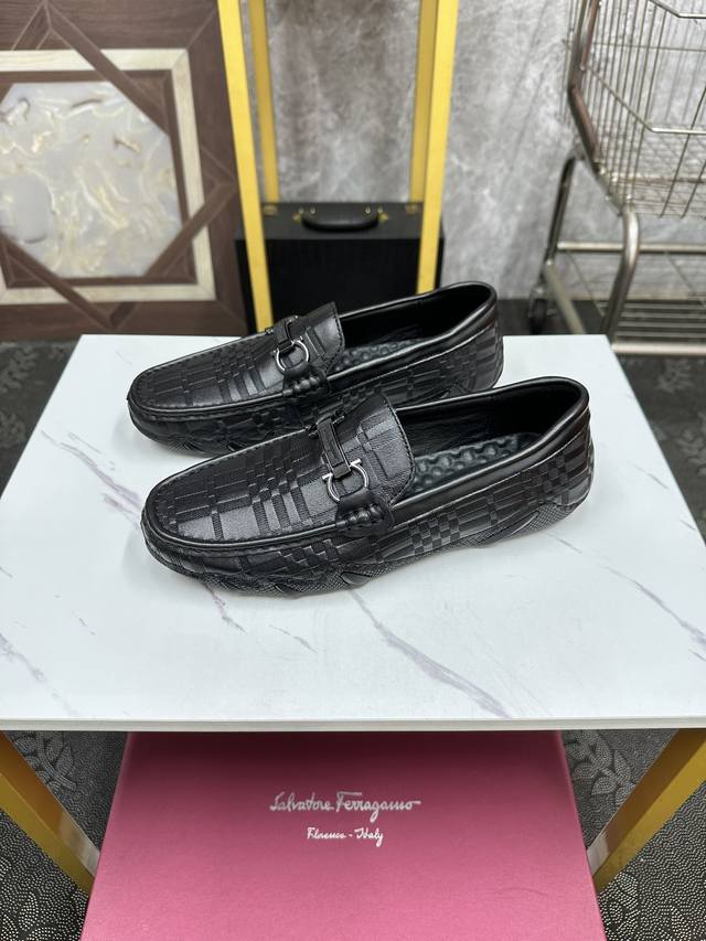 Ferragamo-菲拉格慕 官网售价 专柜品质 采用进口原版面料 特色设计 做工精细 耐磨橡胶防滑原版大底 尺码 Size :38-44 45订做不退换 X2