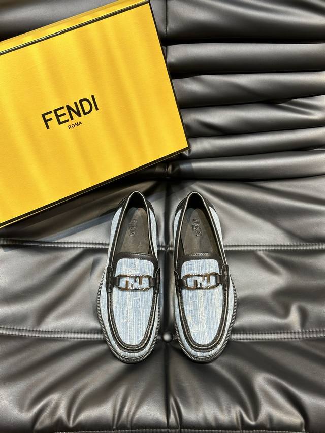 Fendi 顶级 -Size 39-44 38，45可订做 高端品质 Fend*芬迪 男士正装休闲皮鞋，高端大气，英伦气质单品，小牛皮透气内里，进口tpu橡胶大 - 点击图像关闭