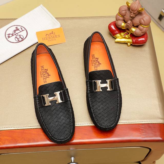 工厂价 Hermes 爱马仕专柜同款经典套脚鞋1:1开模原单品质采用进口头层牛皮猪皮内里超高档男鞋皮鞋沉实稳重 非常特别 色，可选！码数38-45