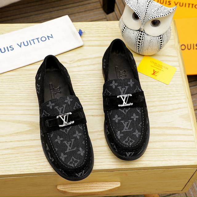 工厂价 Louis Vuitton 里 路易威登 新款男士休闲商务皮鞋官网原版复制，鞋面采用进口官网1:1材料制作意大利牛皮面，水染内里绝非一般的工艺制造，大厂