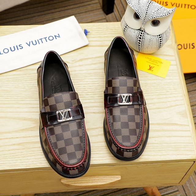 工厂价 Louis Vuitton 里 路易威登 新款男士休闲商务皮鞋官网原版复制，鞋面采用进口官网1:1材料制作意大利牛皮面，水染内里绝非一般的工艺制造，大厂