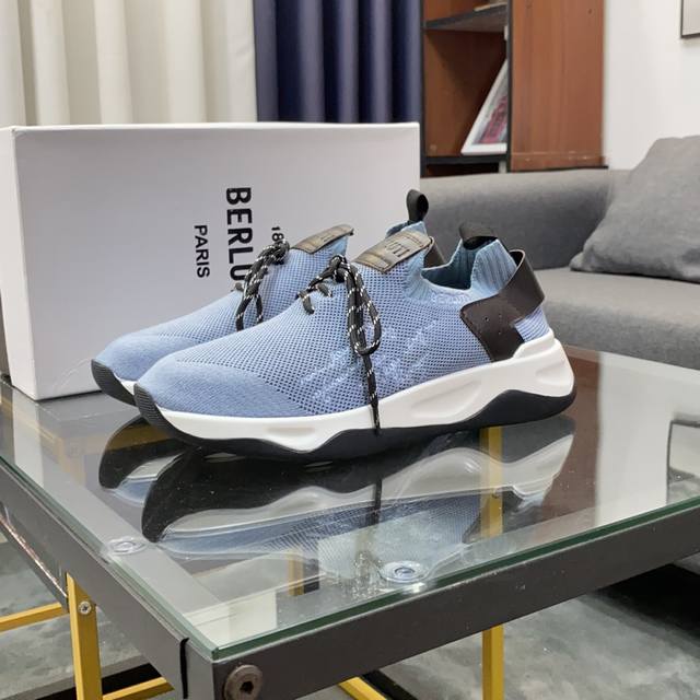 商品商标:Berluti 伯尔鲁帝 运动鞋 正码码数:38-44 商品材料:运动休闲男鞋 飞织制面羊皮垫脚做工精致、脚感极佳，Tpu橡胶底，炫酷时尚，最新流行、