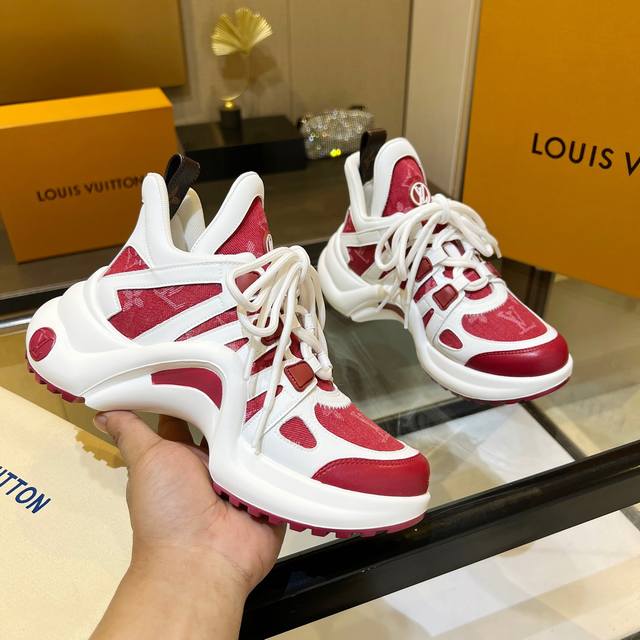 Louis Vuitton Archlight 1.0 牛皮革 百搭舒适 高帮 生活休闲鞋 女款 红色，35-41