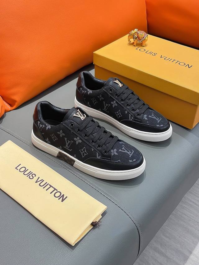 商品名称：Louis Vuitton 路易 威登 正规码数 38-44 休闲鞋 商品材料：精选 头层牛皮鞋面，柔软羊皮内里；原厂大底。