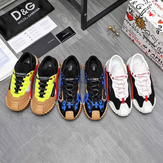 商品商标：D&G 杜嘉班纳 休闲鞋 正码码数 35－46 情侣款 商品材料 原版透气鞋面 牛皮鞋垫 原版大底