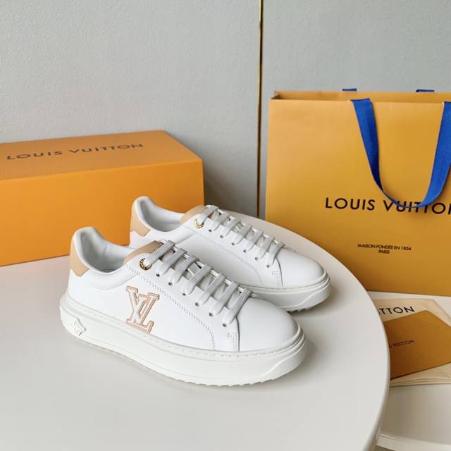 Lv 驴家ss23 Time Out 系列 拼色小白鞋 板鞋 运动鞋新品 色彩跳跃，吼吼看哦，增高效果不错 原版小牛皮材质，原版tpu鞋底 Size 35-41