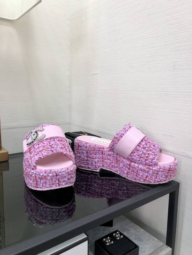 出厂价 顶级 品质 坡跟拖鞋 Size:35-41 40 41定做不退换 原版包装配套