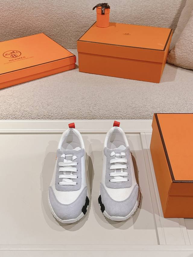 Hermes 皮面 ，情侣款，Size ：码数：35-44 45可订做 Hermes 爱马仕 顶级版本#经典情侣款 休闲运动鞋情侣款休闲之履运动老爹鞋结合高