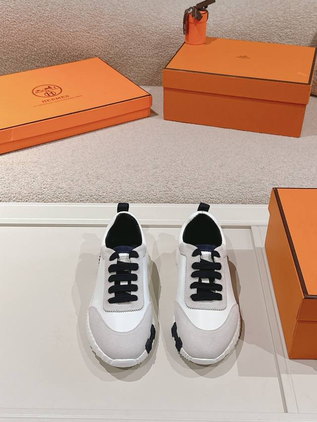 Hermes 皮面 ，情侣款，Size ：码数：35-44 45可订做 Hermes 爱马仕 顶级版本#经典情侣款 休闲运动鞋情侣款休闲之履运动老爹鞋结合高