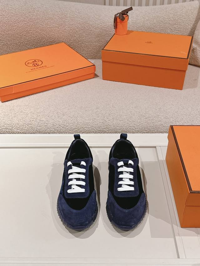 Hermes 皮面 ，情侣款，Size ：码数：35-44 45可订做 Hermes 爱马仕 顶级版本#经典情侣款 休闲运动鞋情侣款休闲之履运动老爹鞋结合高