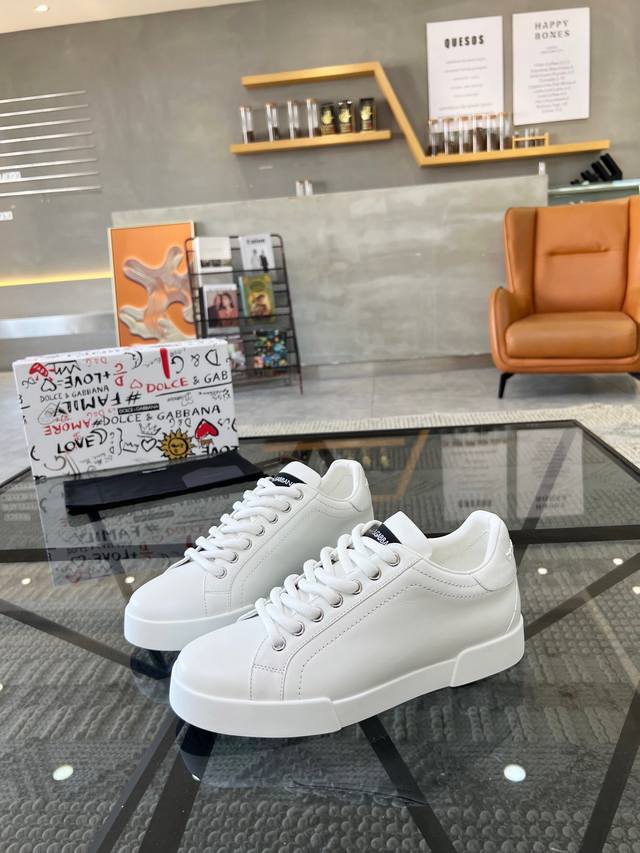 实价 2043夏季新款顶级原单 Size：38-45 Dg重工系列，进口头层牛皮，5D打印点缀，水染内里，精致奢华，超a级别！版型对比专柜正品，丝毫不差！