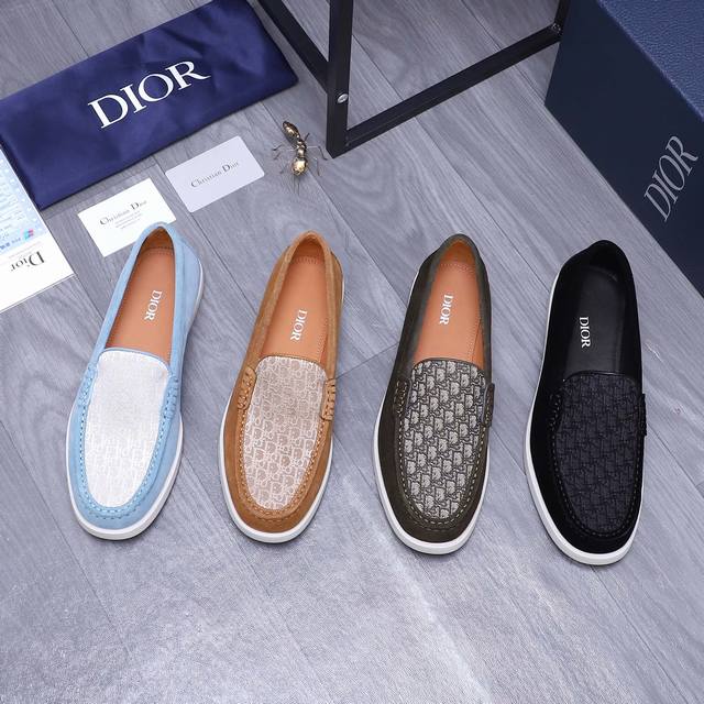 商品商标：Dior 迪奥 休闲鞋 正码码数 38-44 商品材料：精选牛皮拼接鞋面 水染牛皮内里 原版大底