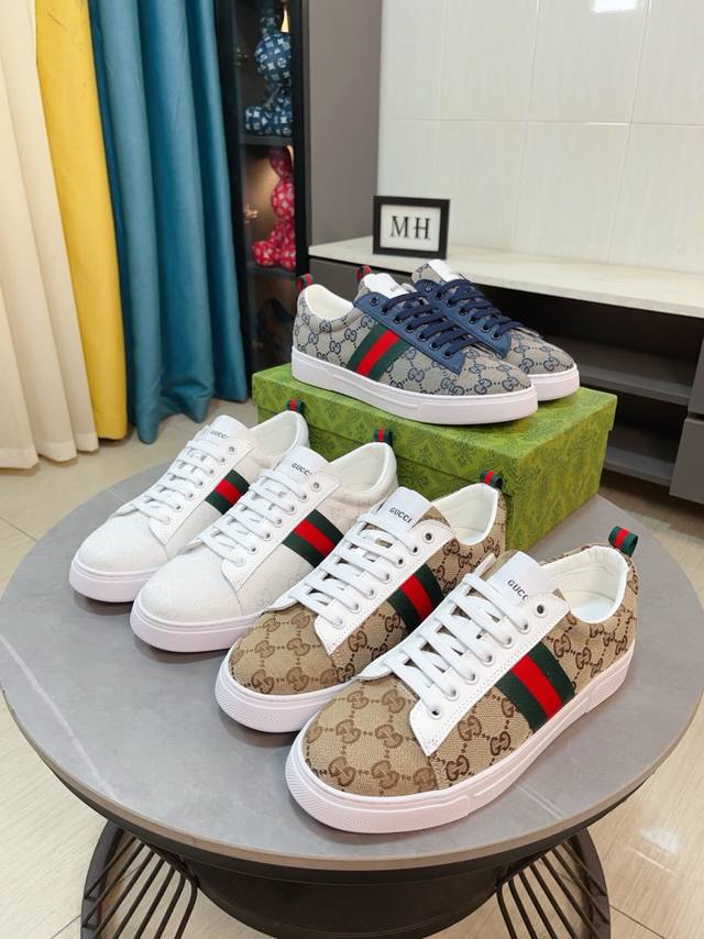 出厂价 Gucci 古奇 新款上市，上图必卖 顶级奢侈品牌，最新時尚休闲男鞋，潮流百搭之款，轻松运动风，鞋面意大利进口鳄鱼纹牛皮真皮内里 加超精细做工。原版个性