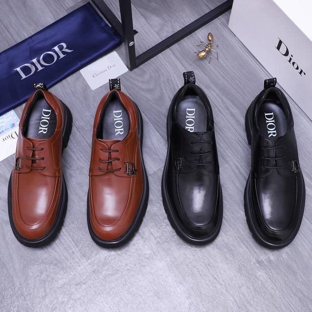 商品商标：Dior 迪奥 休闲皮鞋 正码码数 38-44 45订做不退换 商品材料：精选牛皮鞋面 牛皮内里 原版大底