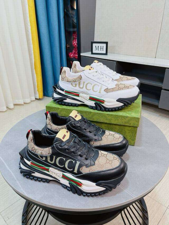 出厂价 Gucci 古奇 3D打印新款男鞋高端品牌，最新時尚休闲男鞋，潮流百搭之款，轻松运动风，鞋面意大利进口头层牛皮 真皮内里 加超精细做工。原版个性时尚橡胶