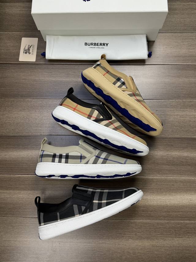 工厂价 Burberry 巴宝莉 -高端品质 原单 -鞋面：进口品牌图腾布匹、后跟品牌织带装饰 -内里：水染牛皮 -大底：超轻tpr橡胶; 双色成型大底 -超高