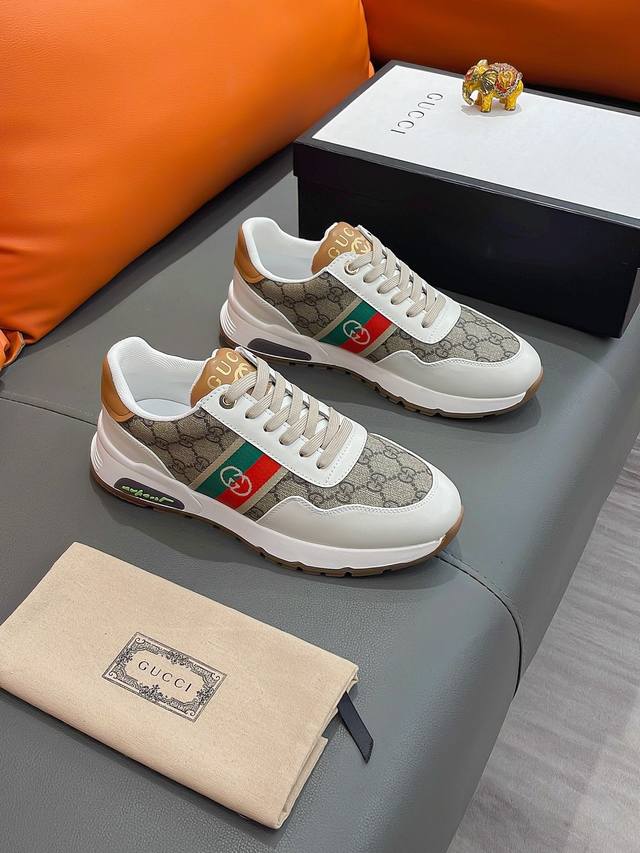 商品名称：Gucci 古驰 正规码数: 38-44 休闲鞋 商品材料：精选 进口牛皮鞋面，舒适羊皮内里；原厂大底。