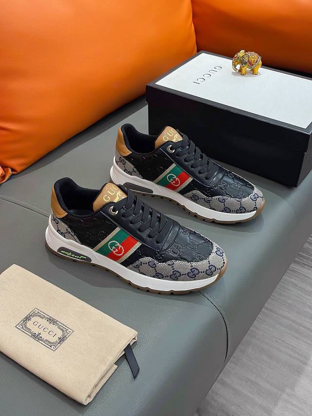 商品名称：Gucci 古驰 正规码数: 38-44 休闲鞋 商品材料：精选 进口牛皮鞋面，舒适羊皮内里；原厂大底。