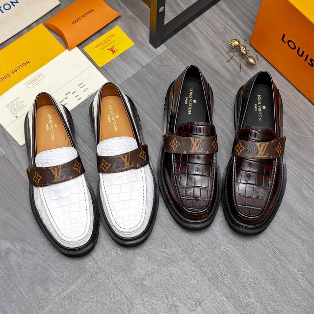 商品商标：Louis Vuitton 路易威登 休闲套脚皮鞋 正码码数: 39-44 38.45.46订做不退换 商品材料：精选 头层石头纹牛皮拼接鞋面 牛皮内