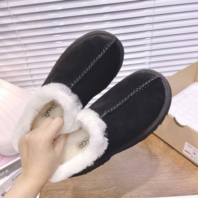 Ugg P: Size：女码35-40 Ugg新款克罗格，116 0 厚底坡跟拖鞋雪地靴，独特的设计，懒人的最爱，面料，牛磨砂，内里羊皮毛一体， 跟高5.08C