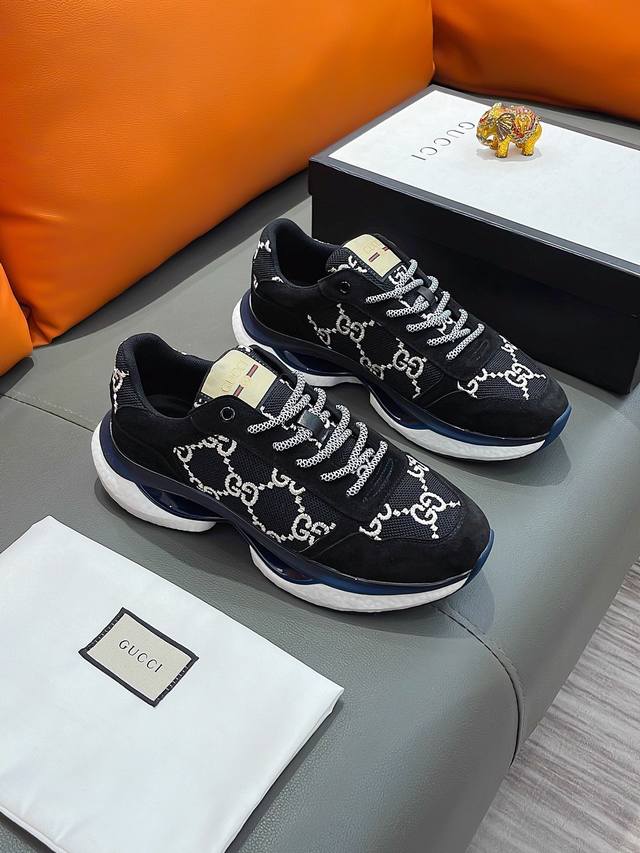 商品名称：Gucci 古驰 正规码数: 38-44 休闲鞋 商品材料：精选 牛皮鞋面，柔软羊皮内里；原厂大底。