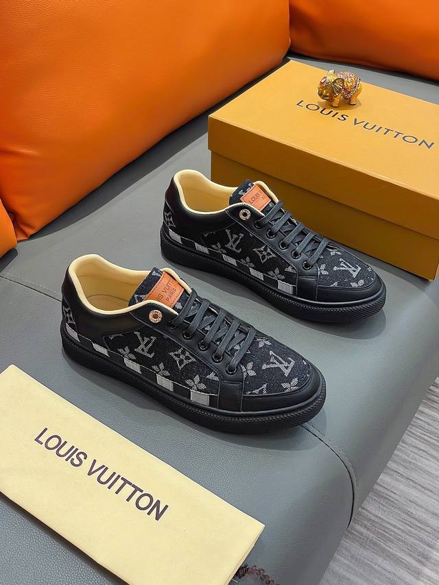 商品名称：Louis Vuitton 路易 威登 正规码数: 38-44 休闲鞋 商品材料：精选 牛皮鞋面，柔软羊皮内里；原厂大底。