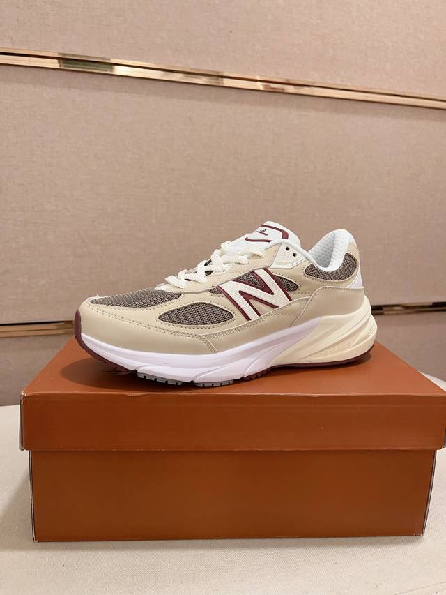 工厂价: 纯原新百伦 New Balance U990美产血统复古运动跑步鞋“自1982年问世的元祖级“老爹鞋”990系列 货号:U990Lo6 尺码:36 3