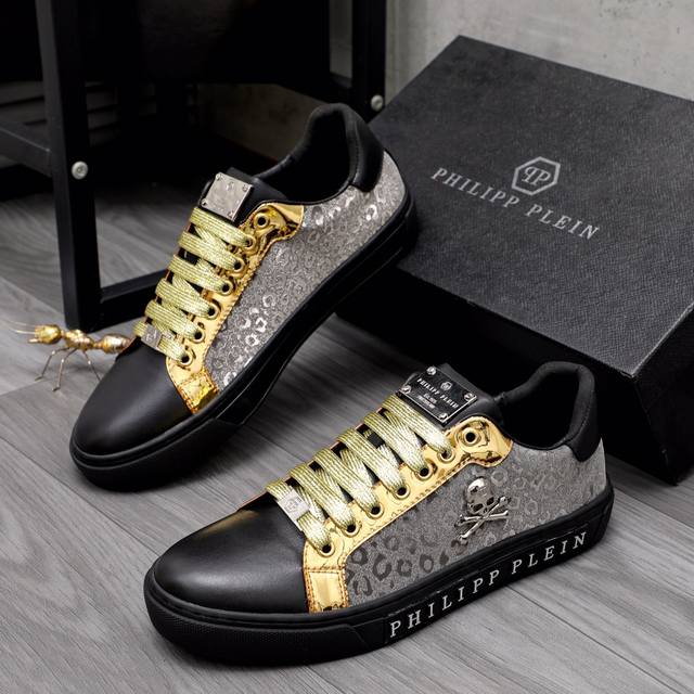 商品商标：Philipp Plein 菲利普-普莱茵 休闲鞋 正码码数: 38-44 商品材料：精选 头层牛皮鞋面，进口羊皮内里。原版大底