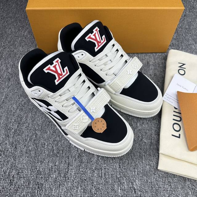 Lv 驴牌 Trainer 四叶草魔术贴 板鞋 38-44码