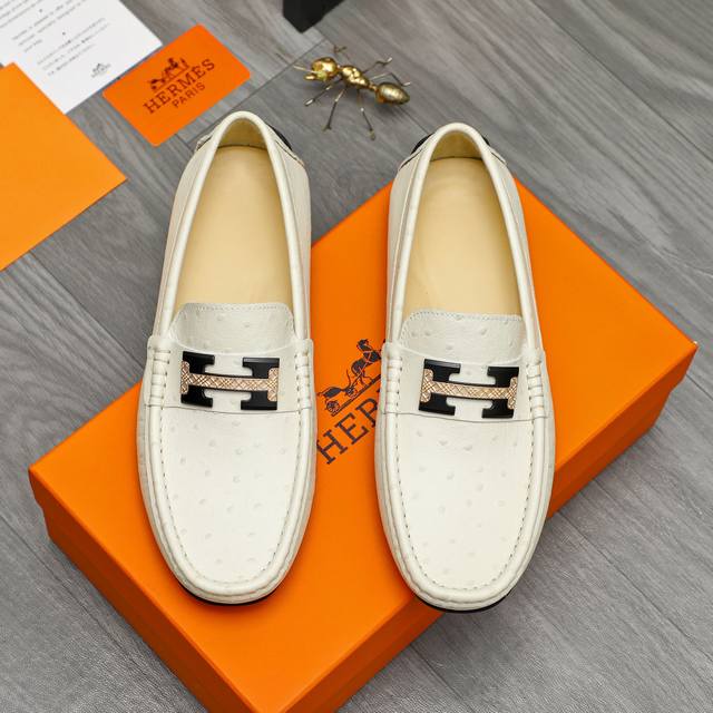 商品商标：Hermes 爱马仕 套脚鞋 正码码数: 38-45 商品材料：精选鸵鸟纹牛皮鞋面 羊皮内里 橡胶大底