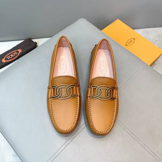 Tods 经典女款豆豆鞋 官网同步 牛皮粉色牛里 原版包装； 尺码35-40