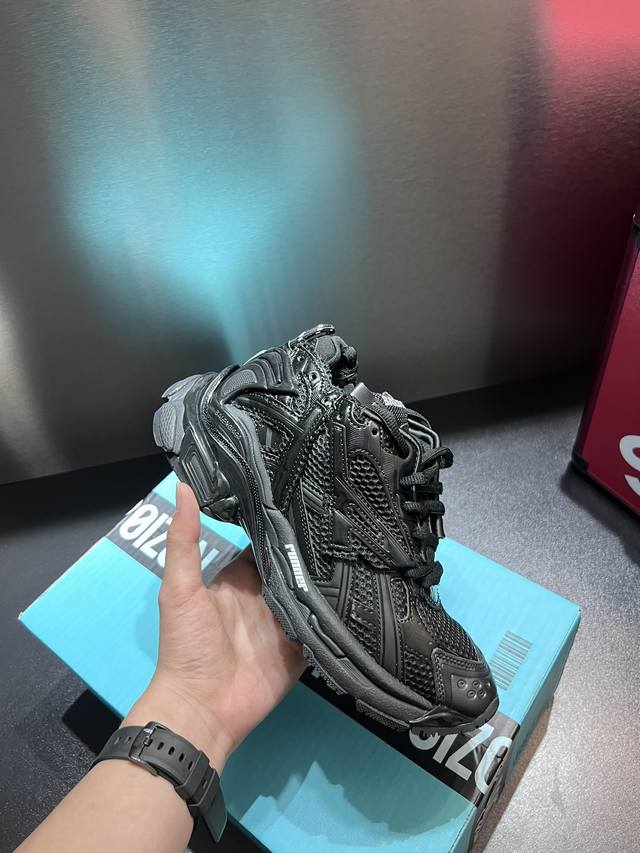 实价 高品质高端货 顶级版本 Balenciaga 巴黎世家runner运动鞋 尺码：35 36 37 38 39 40 41 42 43 44 45 46 不