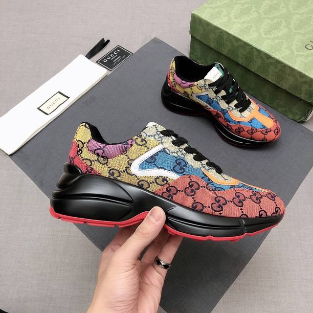 Size：38-44 G家经典老爹鞋，原单顶级版，原版套楦1:1精准复刻，全油边做工，男女版面细节区分，真正做到出入专柜0压力，全用电脑车制作男款采用双针车，采