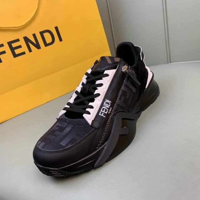 工厂价 Fendi 芬迪 爆款上市时尚休闲男鞋采用原版品牌飞织面料.原版牛皮+透气网内里+羊皮垫脚 完美造型顶级品质，你值得拥有原版橡胶大底，超轻防滑耐磨 标准