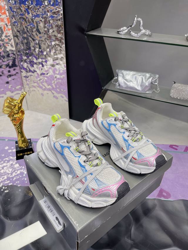 工厂价： 情侣款balenciaga 巴黎世家九代23Ss最新爆款3Xl Sneaker系列 情侣款 休闲 老爹鞋 运动鞋 整体鞋型汲取了balenciaga