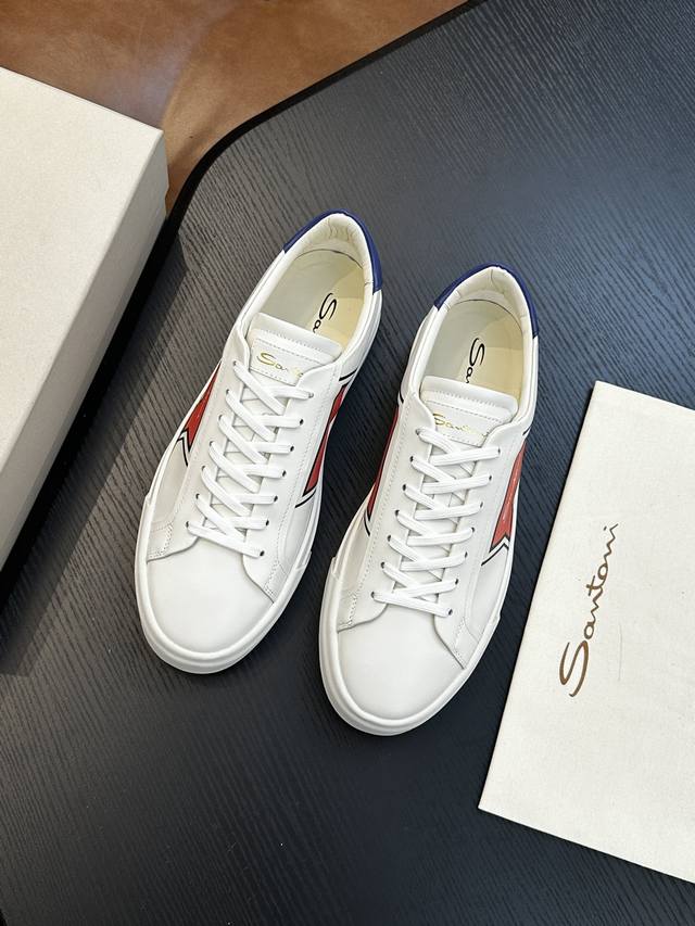 Santoni圣东尼 顶级p: Size: 男款39-44 38.45定做 Santoni 圣东尼 意大利男士休闲板鞋出货！这个意大利纯手工鞋履品牌的每一双鞋设