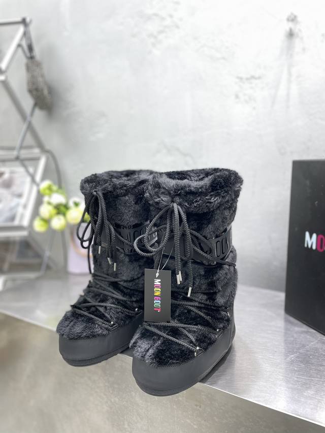 出厂: 独家顶级版本 Moon Boot Vs秋冬最新款雪地靴系列 丑萌毛毛雪地靴 忘了ugg吧，时髦人都在穿moon Boot雪地靴 如果你难以接受ugg的复