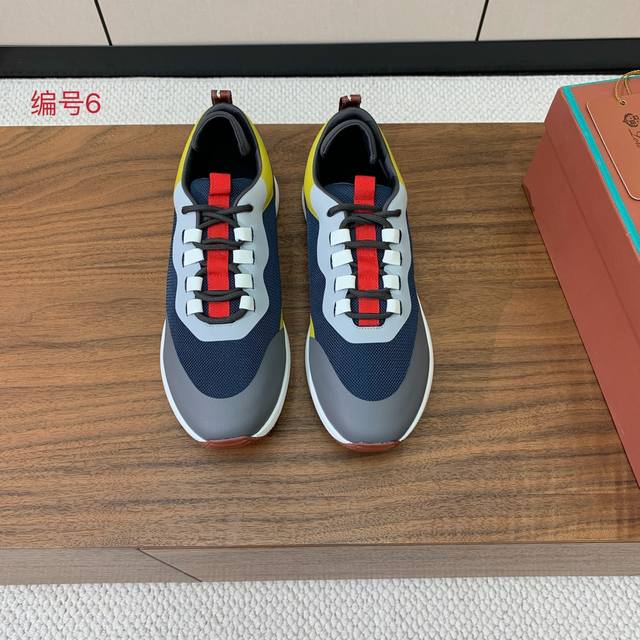 Lp P: Size：39-46 38.45.46 可定做 Lp Loro Piana 小众诺优翩雅经典款慢跑鞋，男士系带休闲鞋运动鞋，这款采用storm Sy