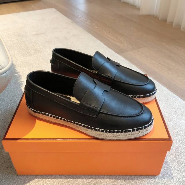 Herme P: 情侣款size ：35-44 45，可订做 Hermes 爱马仕 ... A Eclair 爆款系列，真皮大底 版型超正，有一定厚度增高显腿长