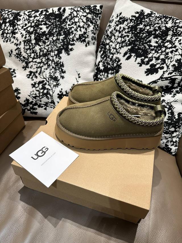 工厂价 Ugg 羊毛雪地靴 情侣 35-44码 厚底