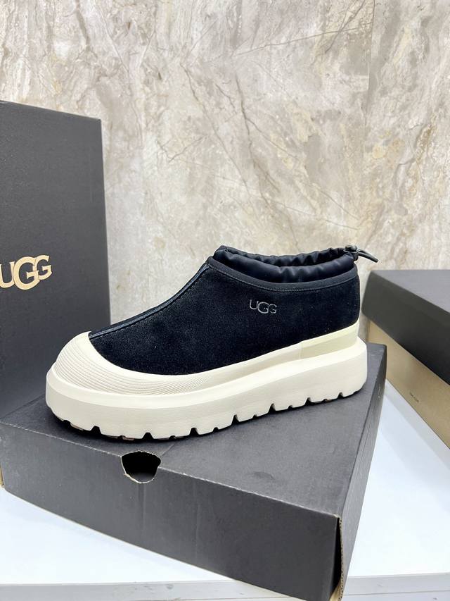 情侣款 Ugg Tasman Weather Hybrid一秒蹬雪地靴 王一博同款经典tasman鞋型之设计环保防水防雪材质兼具时髦与功能属性，同时搭配全新ug