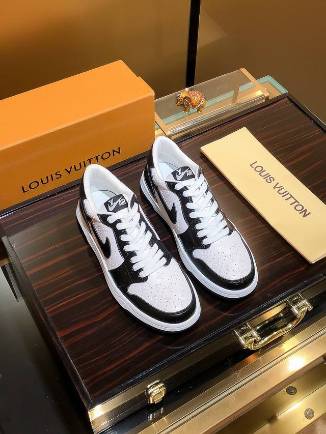 商品名称：Louis Vuitton 路易 威登 正规码数: 38-44 休闲鞋 商品材料：精选 牛皮鞋面，柔软羊皮内里；原厂大底。