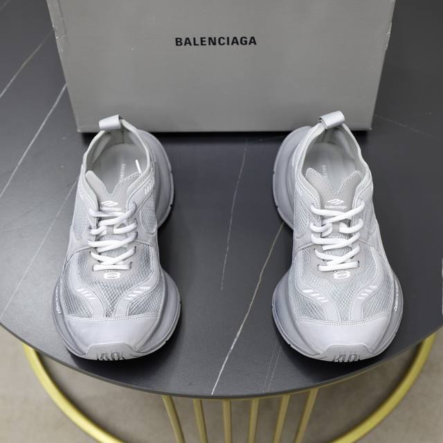 出厂价： 巴黎13代 Balen Balenciaga Circuit 巴黎世家圆头系带logo印花低帮老爹鞋 全套原纸板楦头开发 最原汁原味的灵魂版型 全鞋荧