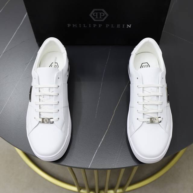 出厂价： Philipp Plein-菲利普普来因size：38-44 45定制 普来因男鞋要好货的看过来，专柜啥样我啥样，从皮料到细节，堪称精品！请用心感受德