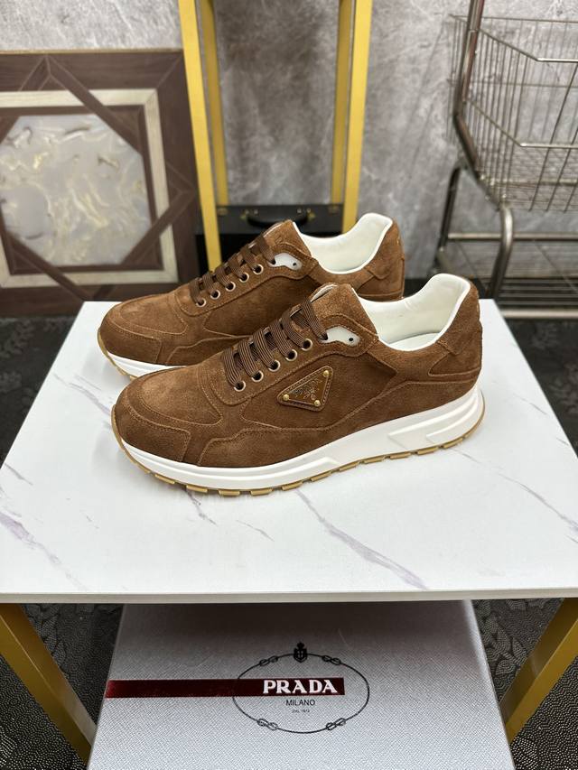 Prada-普拉达 顶级版本，套楦工艺，油边工艺，面料：高档牛皮。38–44 45订做不退换 X5