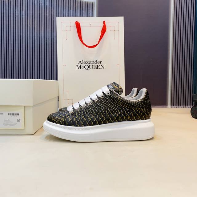 Alexander Mcqueen 情侣款 P: 女款少10 Size： 女35-40男39-45 女40.男45 订做 Alexander Mcqueen麦昆