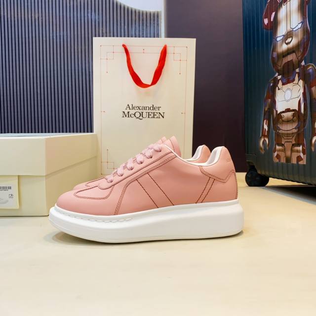 Alexander Mcqueen 情侣款 P: 女款少10 Size： 女35-40男39-45 女40.男45 订做 Alexander Mcqueen麦昆