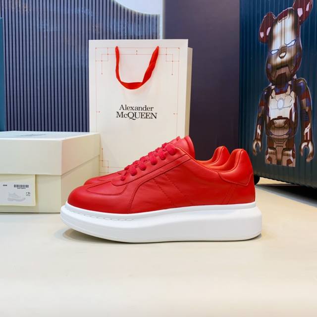 Alexander Mcqueen 情侣款 P: 女款少10 Size： 女35-40男39-45 女40.男45 订做 Alexander Mcqueen麦昆